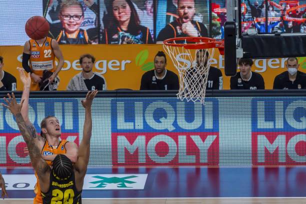 霍伊伦的求 霍伊伦的求