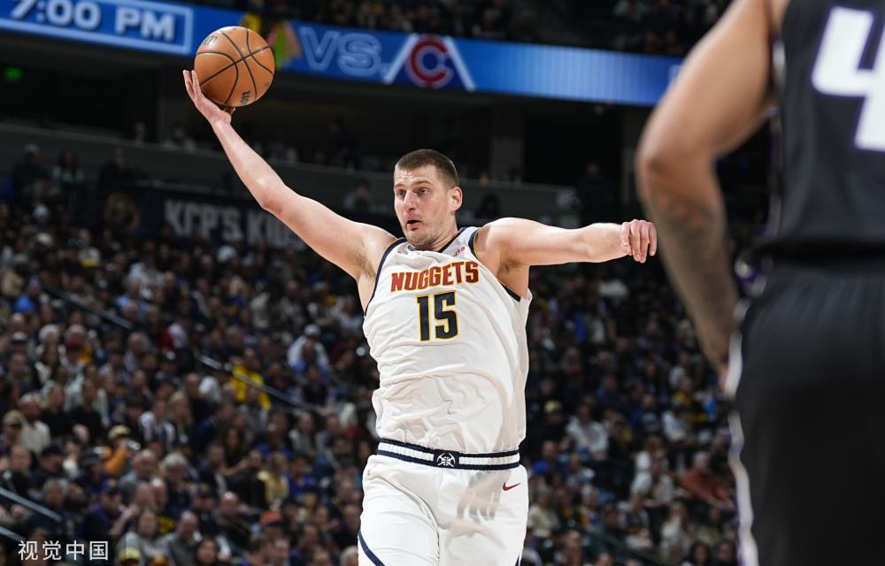 马刺的压制 马刺的压制